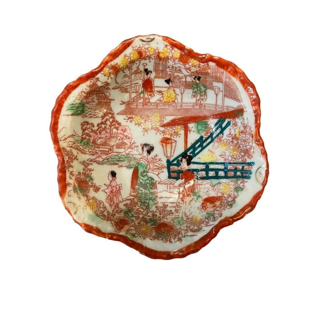 Vintage Japanese Porcelain Geisha Girls in Kimonos Hand Painted 5.5" Bowl